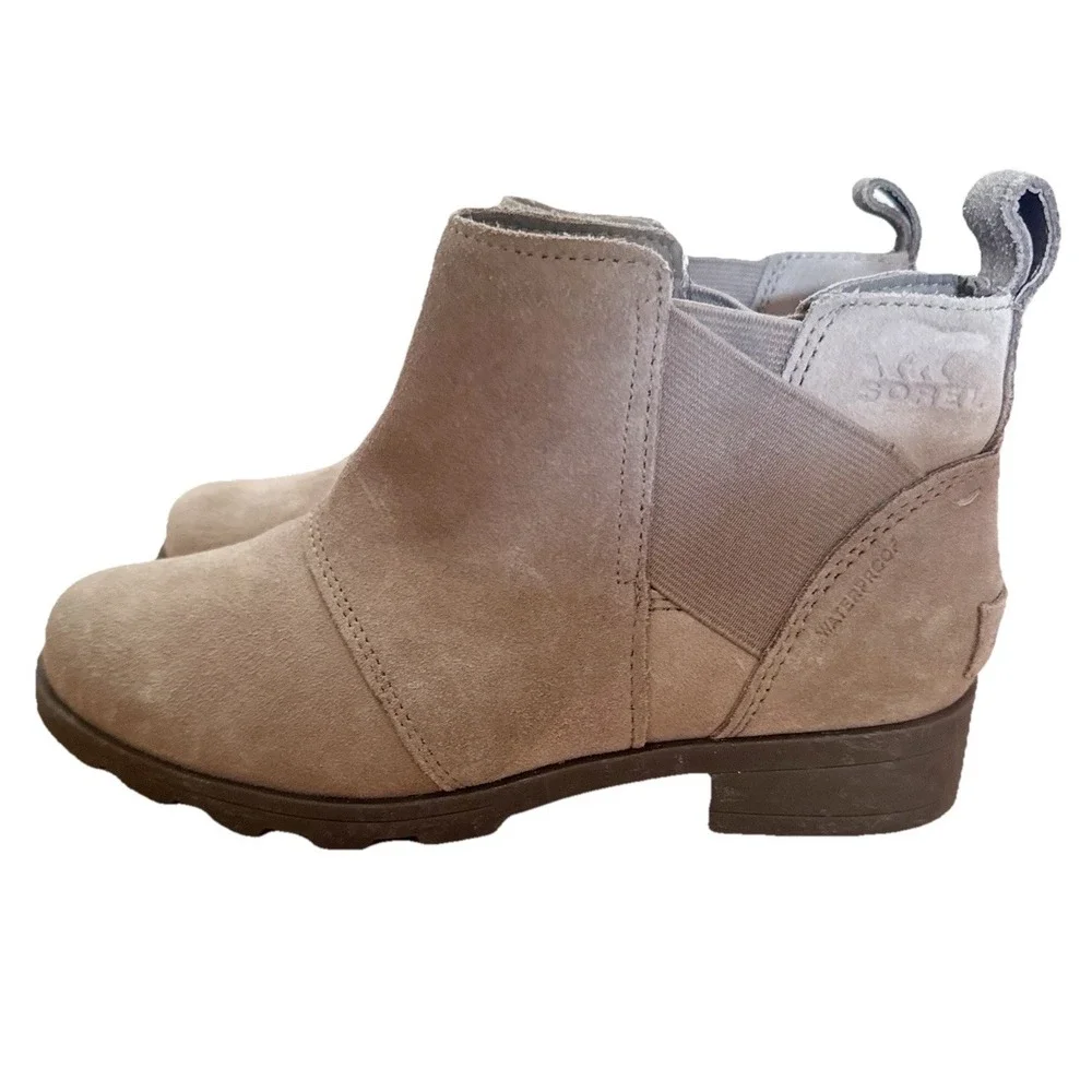 Sorel Emilie Chelsea Women's Size 3 Girls Suede Cattail Tan Ankle Boots